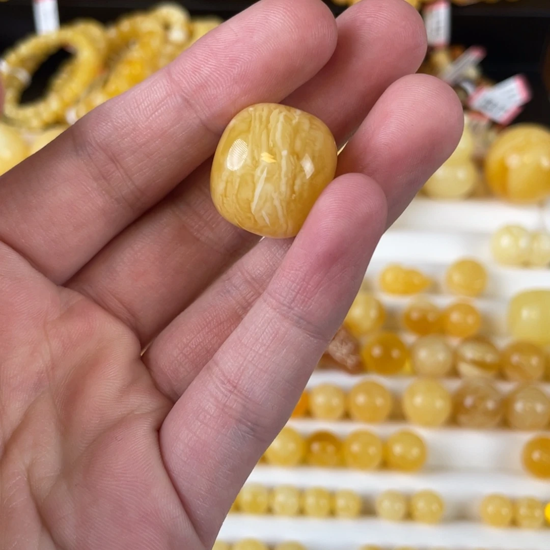 蜜蜡裸石未镶嵌放****人老型21+
