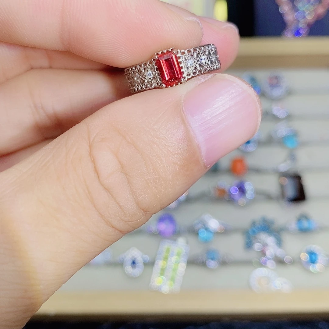 石榴石戒指未镶嵌