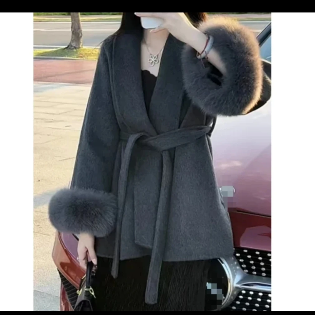 时尚百搭休闲潮流精品毛毛袖口女装sy