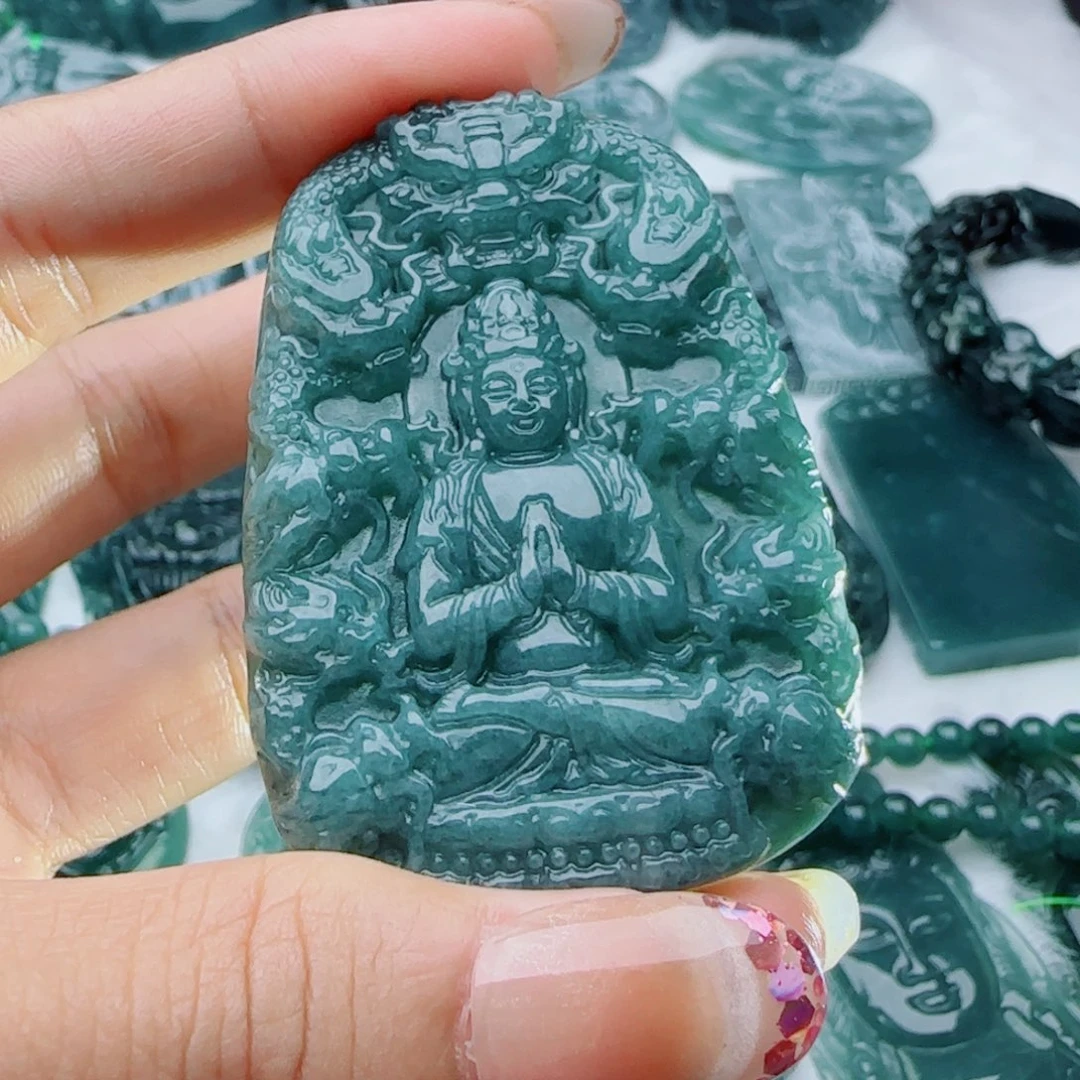 颈饰未镶嵌翡翠多样性发货天然的A货翡翠