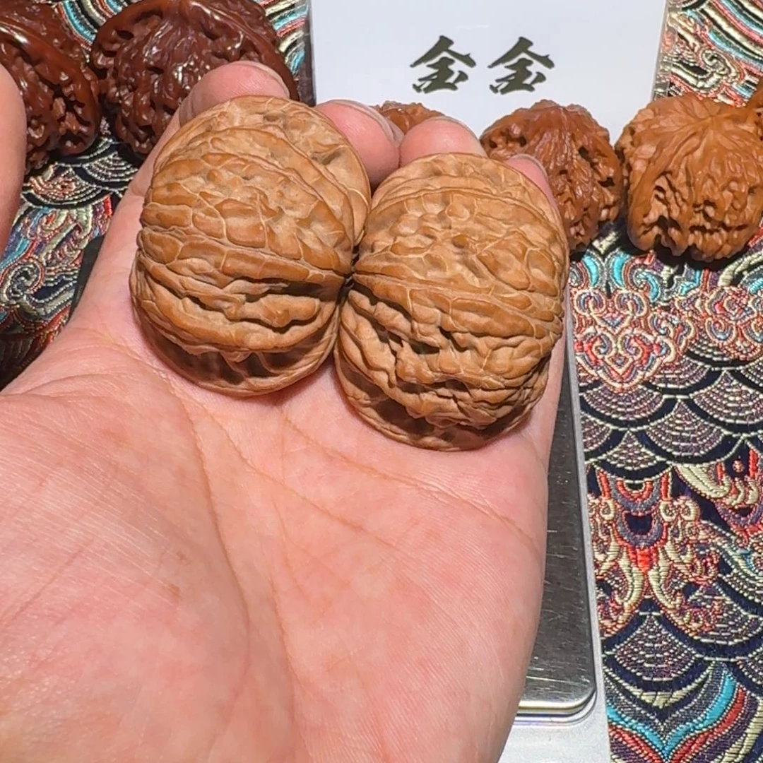 把件核桃627正磨，尺寸47 46 34.5