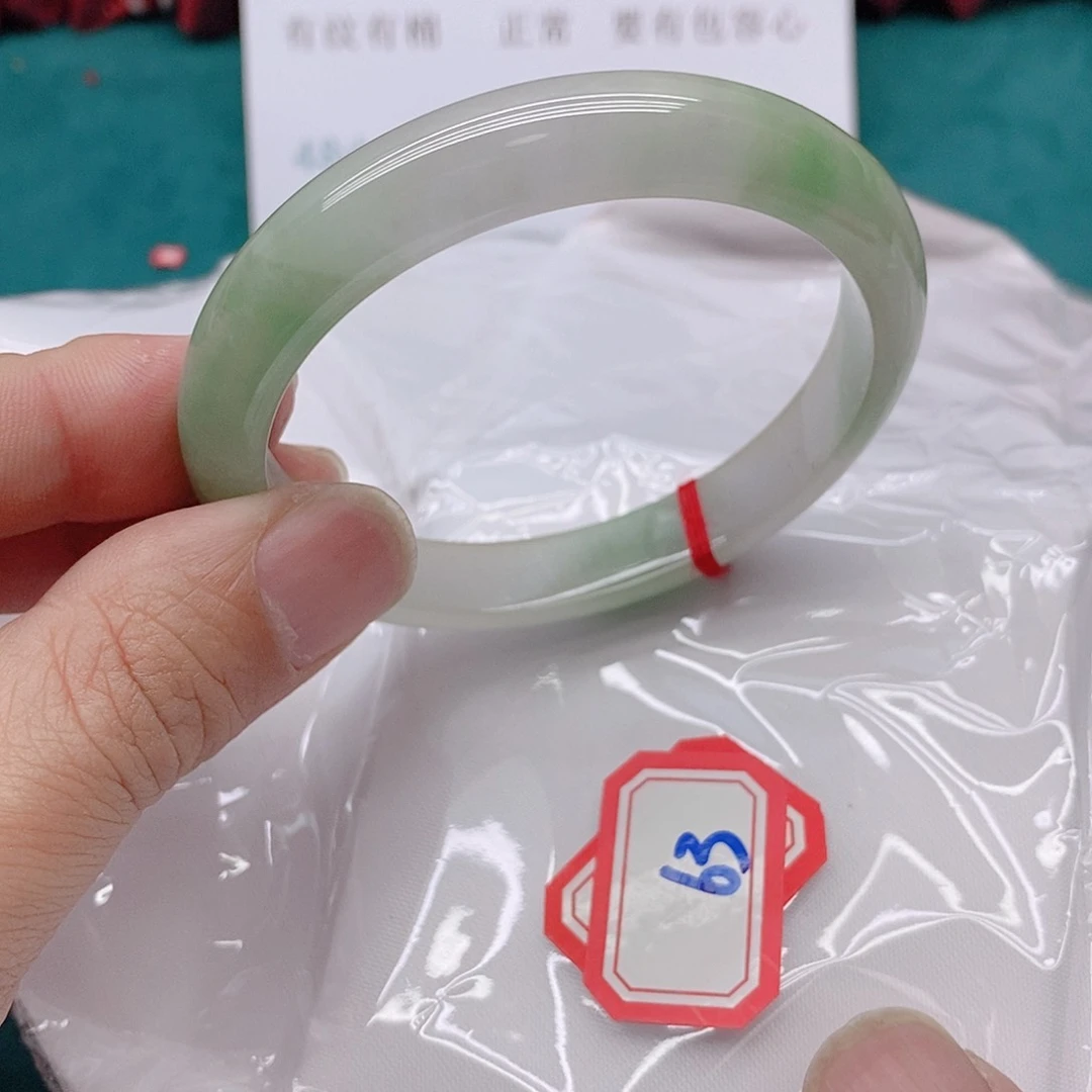 翡翠手镯未镶嵌ʚ**ɞ63333333333