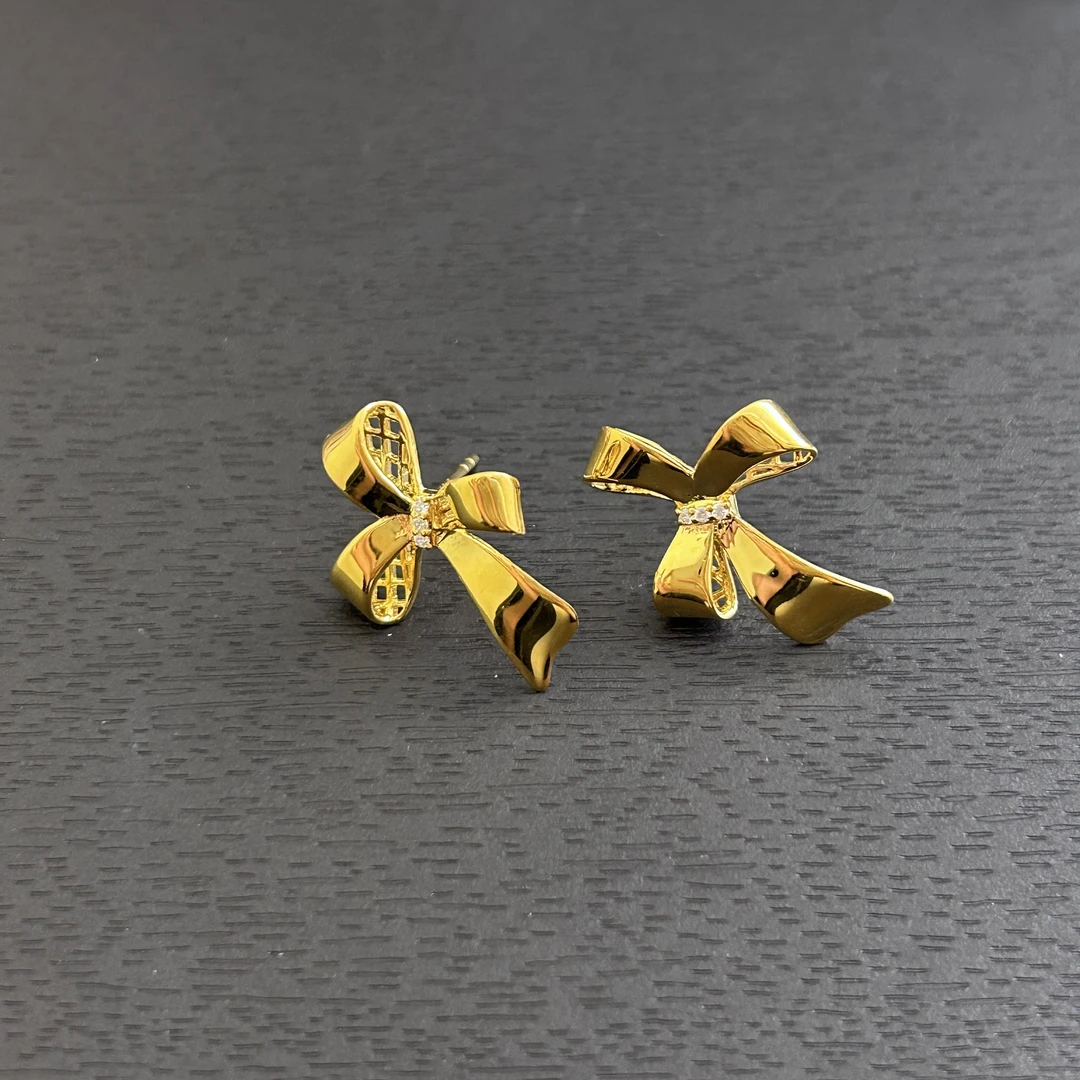 925银耳饰 【MZ】925银镶石蝴蝶结耳钉YE912