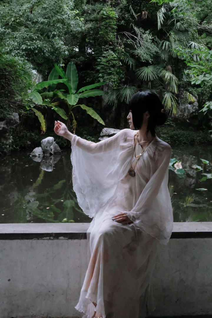 桑蚕丝仙气飘飘新中式斜裁袍子连衣裙