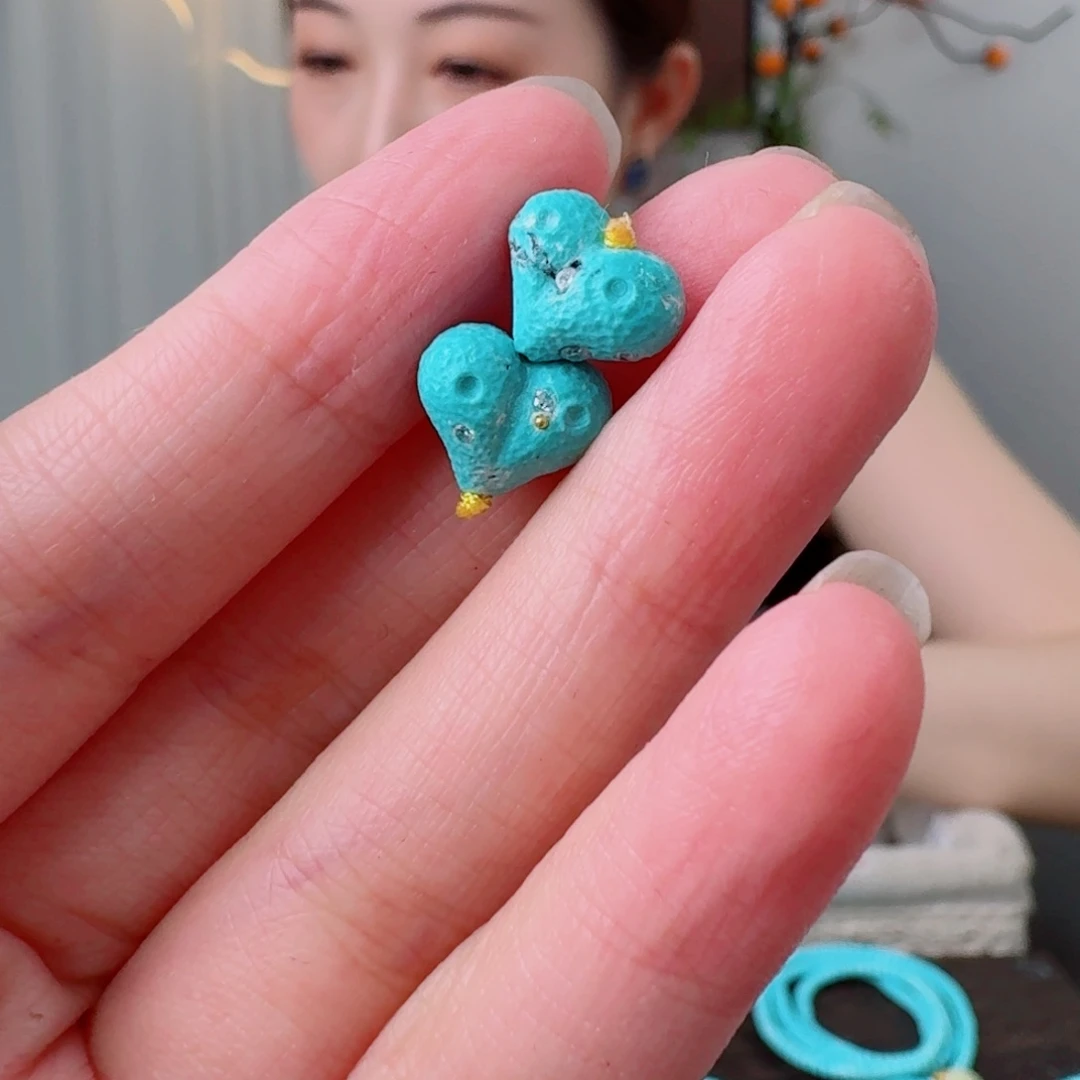 未镶嵌绿松石珠宝奇石