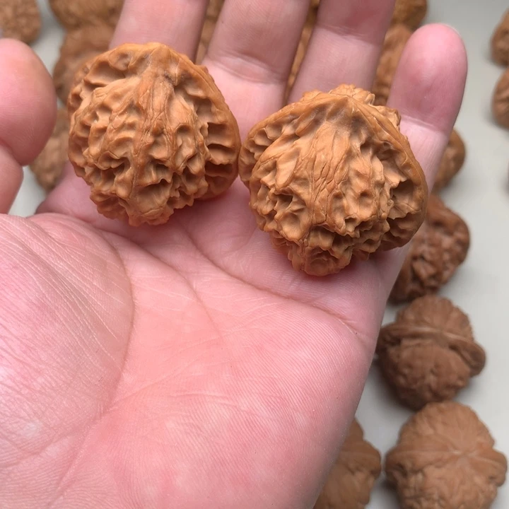 文玩核桃吊坠龙鳞42