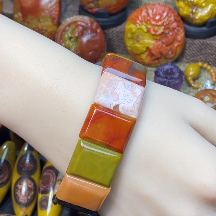 玛瑙/玉髓足银镶嵌珠宝奇石尚品大多宝手牌588