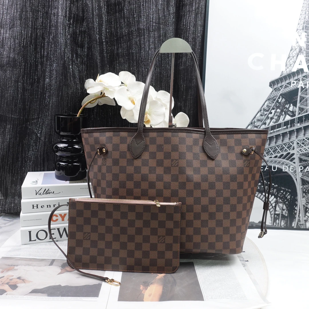 95新 LouisVuitton/路易威登 单肩包/T20266475
