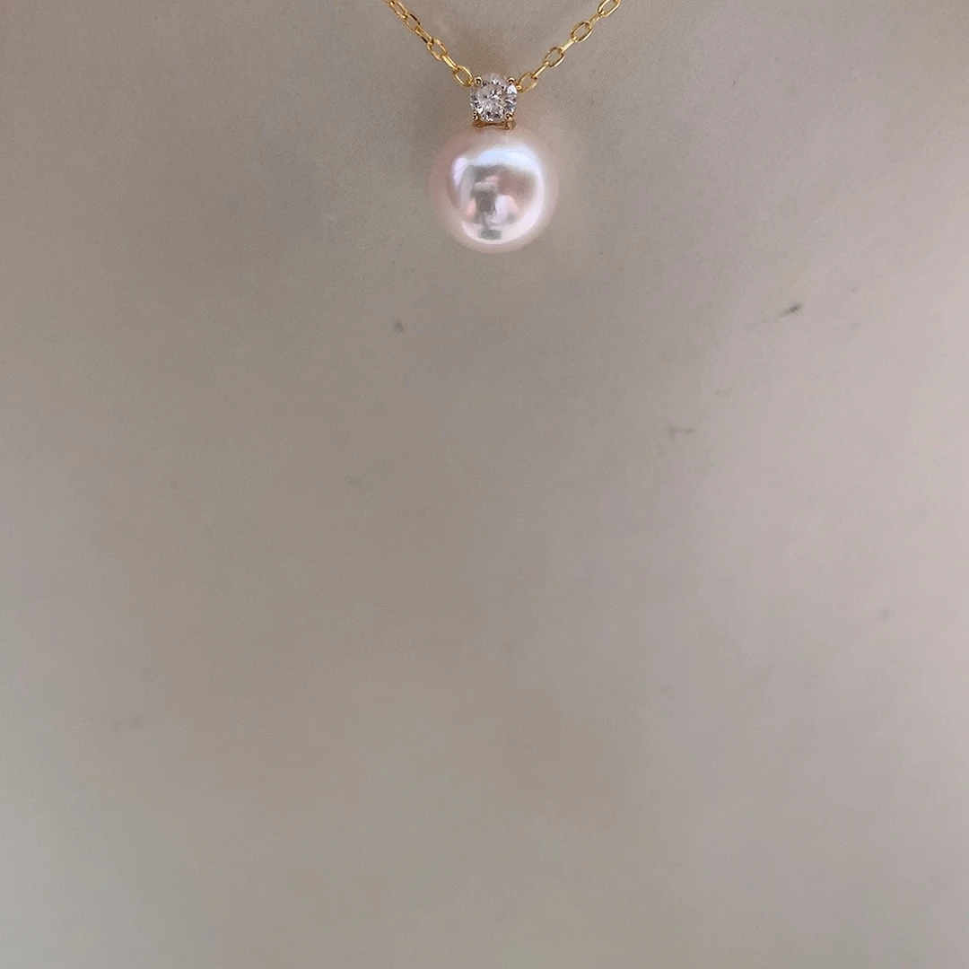吊坠(赠链)海水珍珠18K金镶嵌8-8.5mm ak戴妃