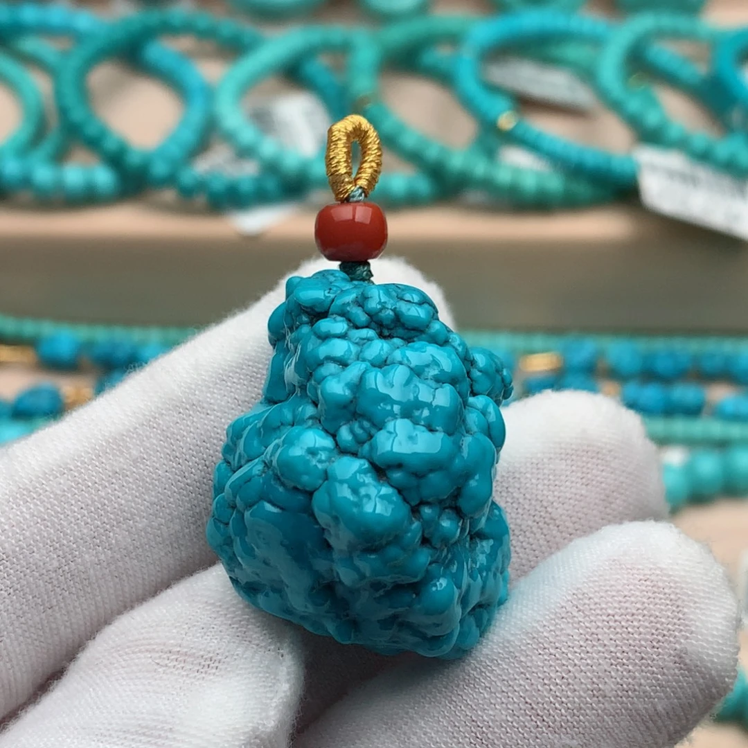 绿松石未镶嵌珠宝奇石