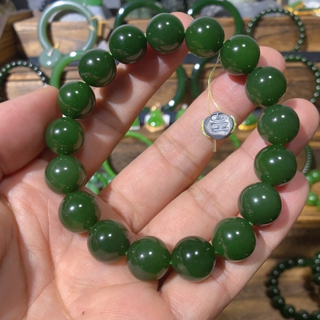 【闪购商品】吊坠(不含链)未镶嵌和田玉俄七菠菜绿手串 12