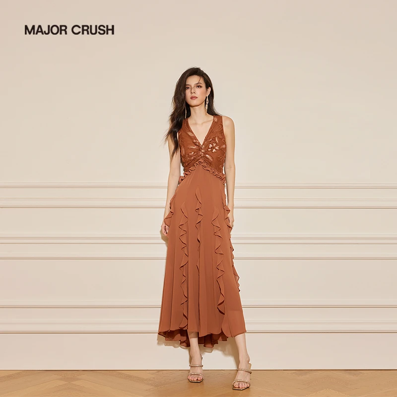MAJOR CRUSH早秋新款优雅气质性感修身可可慕斯大摆连衣裙7165
