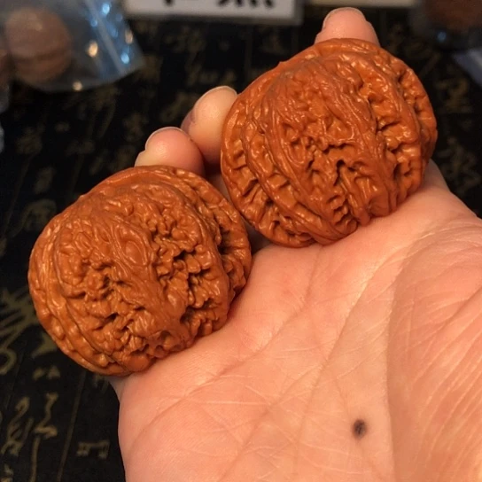 文玩核桃把件粗筋44mm