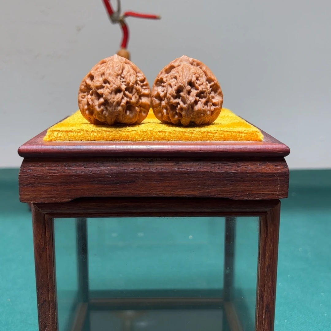 文玩核桃把件梨木台 37 全品