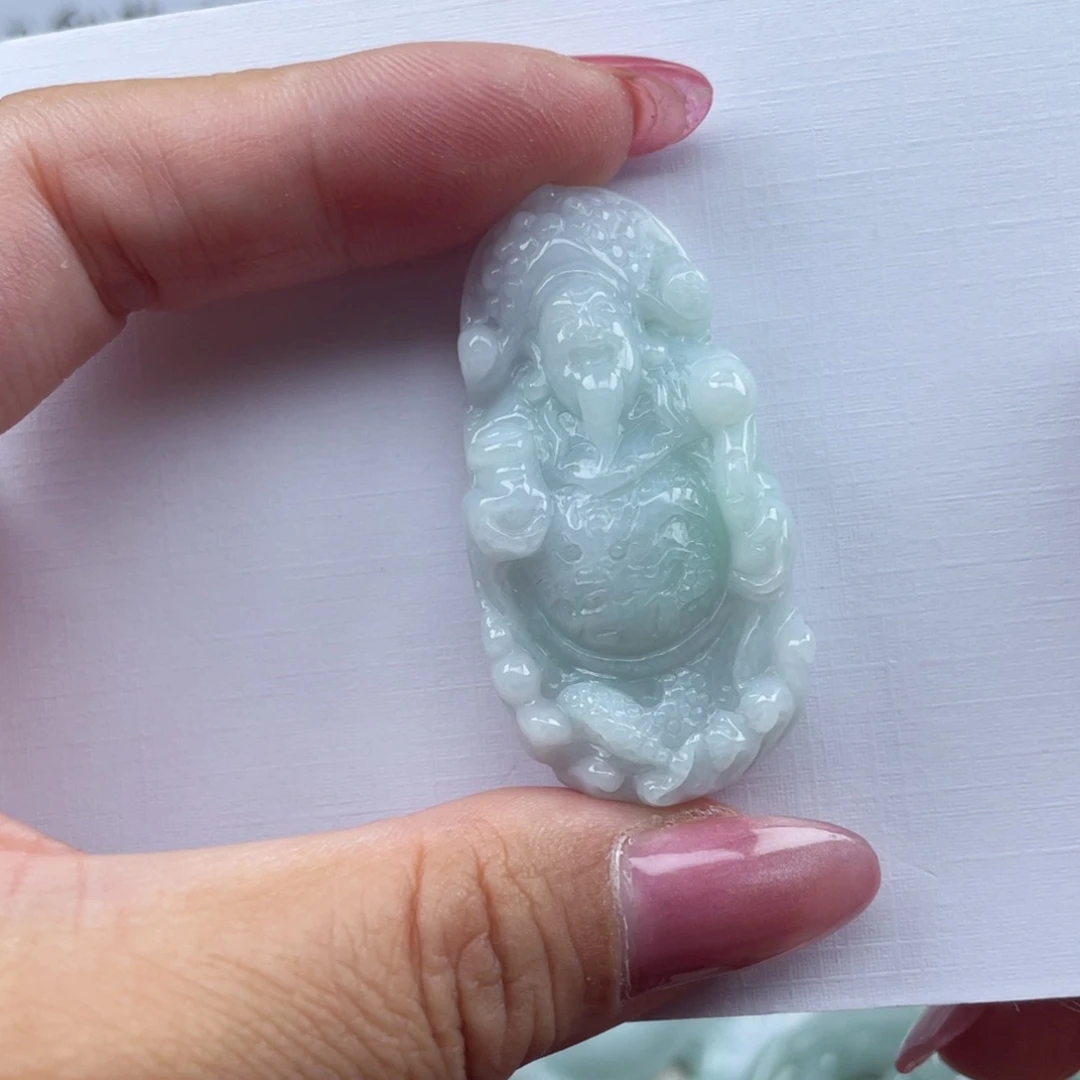 翡翠未镶嵌颈饰财神