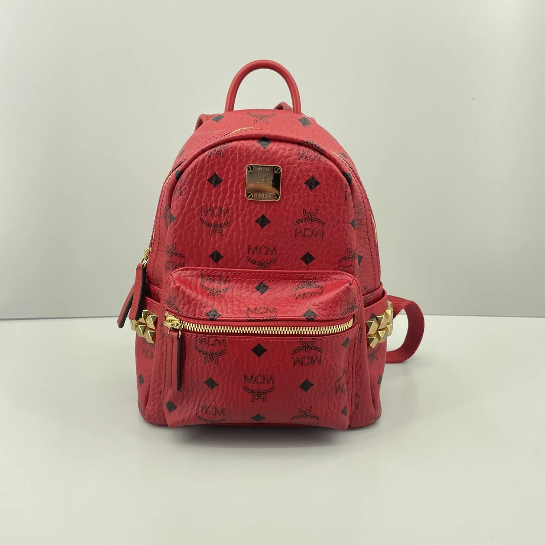 99新 MCM 媚姐/mcm红色小号双肩包（微瑕）22*26*10cmG012103