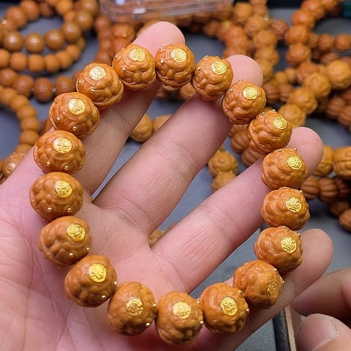 猴头核桃吊坠金蟾