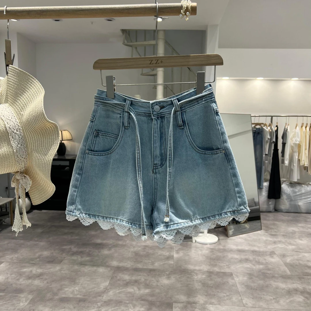 8400（海岛薄雾）东大门夏季新款钩花拼接抽绳设计牛仔短裤