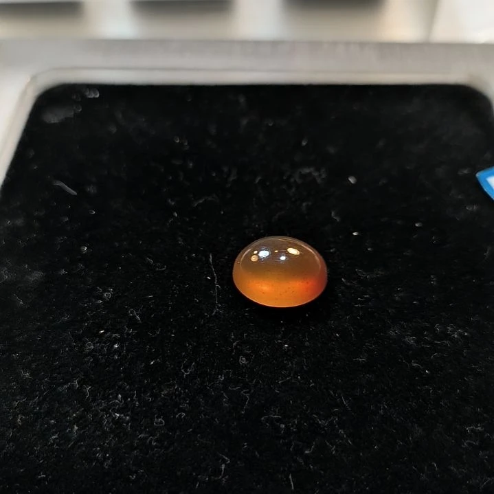 妞***咪石英岩玉戒面合金