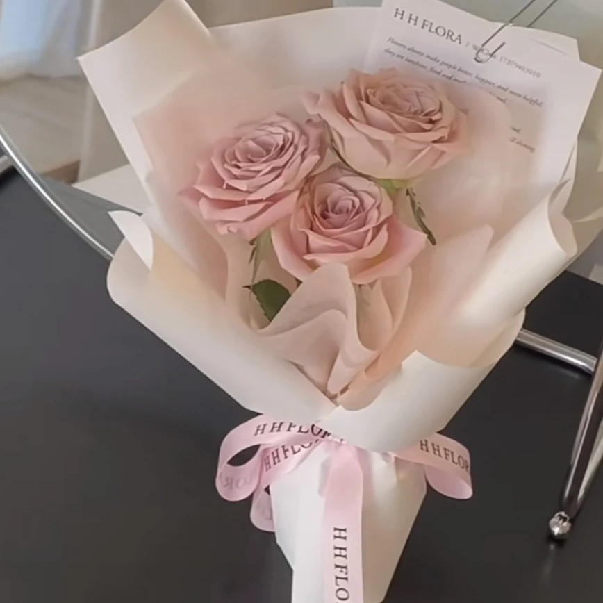 曼塔玫瑰花束成品送女友生日告白礼物