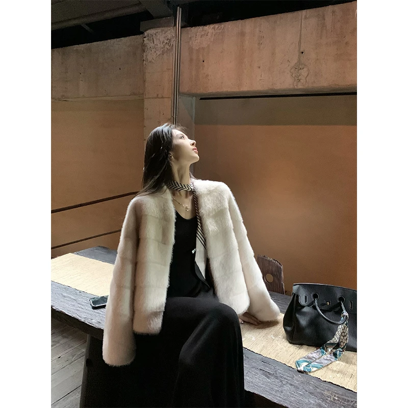 人造皮草 9/28 8点上新8折【柏林雪夜】v领短款环保皮草毛毛外套