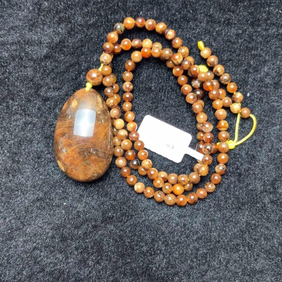 琥珀未镶嵌珠宝奇石沙根蜜套链（22.6克