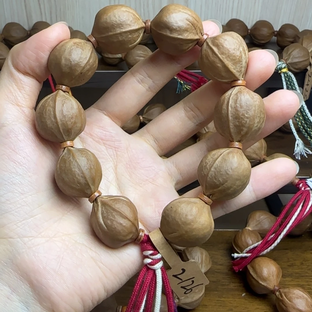 ****࿐橄榄核手串梅林铁核三花鲨鱼背2126