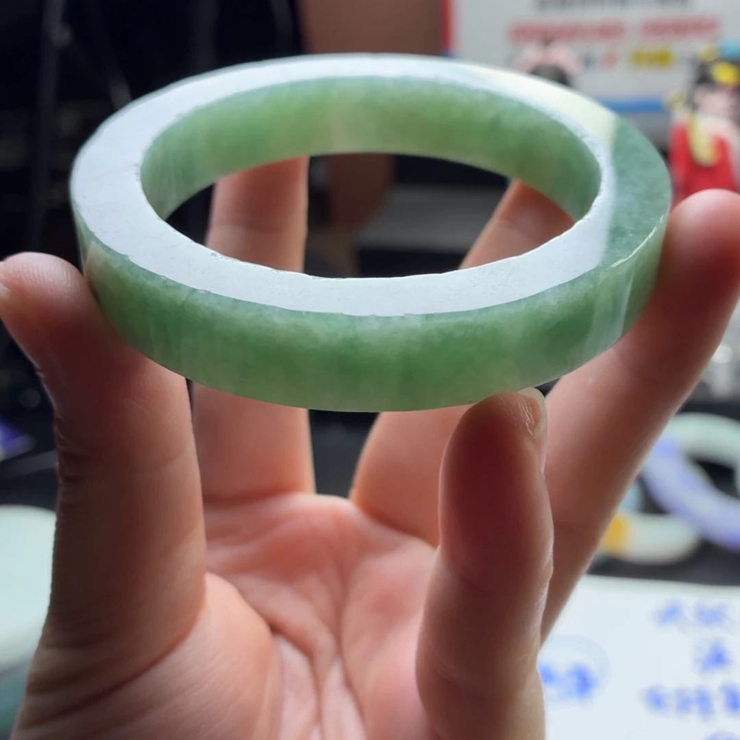 未镶嵌翡翠定制翡翠
