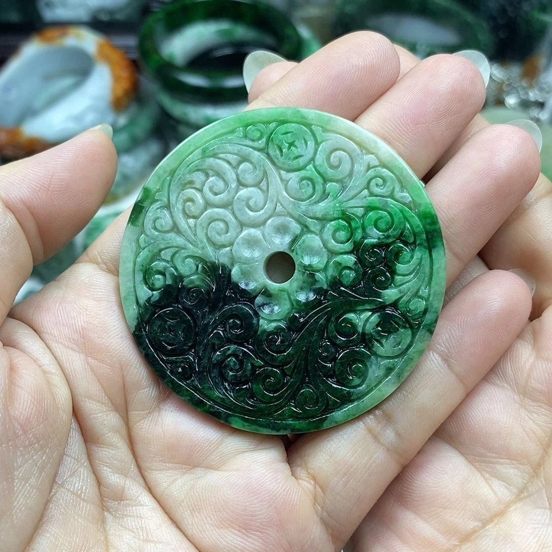 颈饰未镶嵌翡翠洛*柒牌子