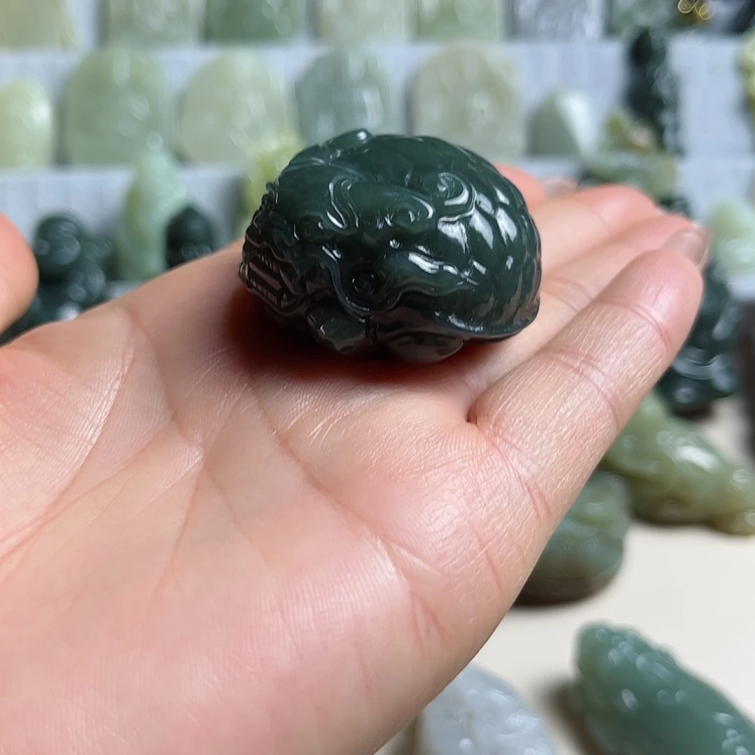 未镶嵌和田玉把件