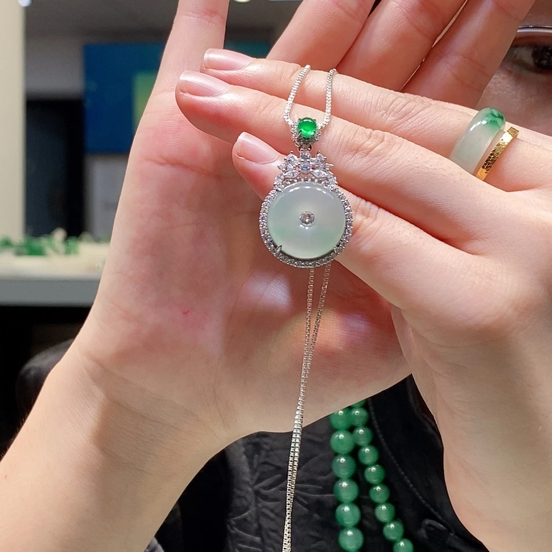 石英质玉（非洲翠）银S925镶嵌吊坠(赠链)