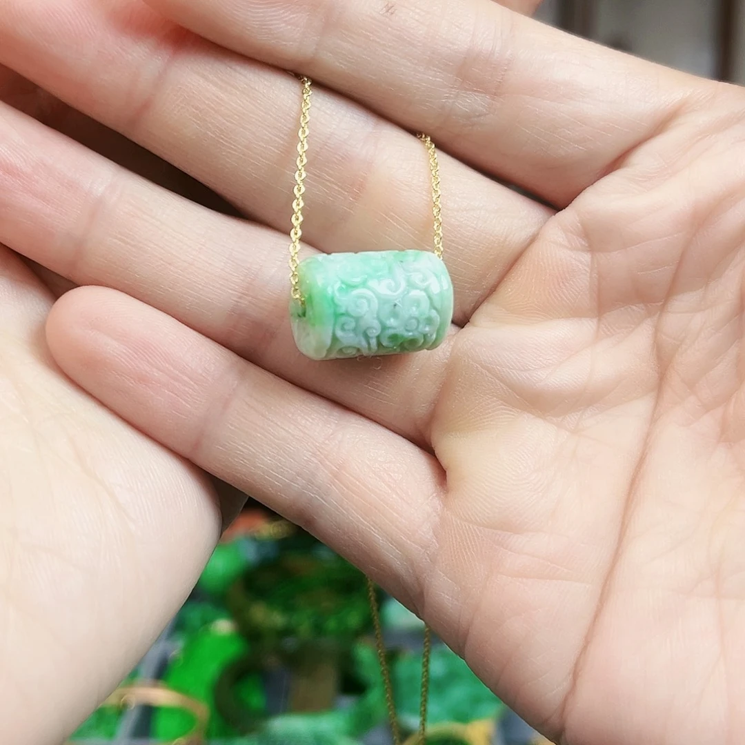 翡翠颈饰未镶嵌吊坠