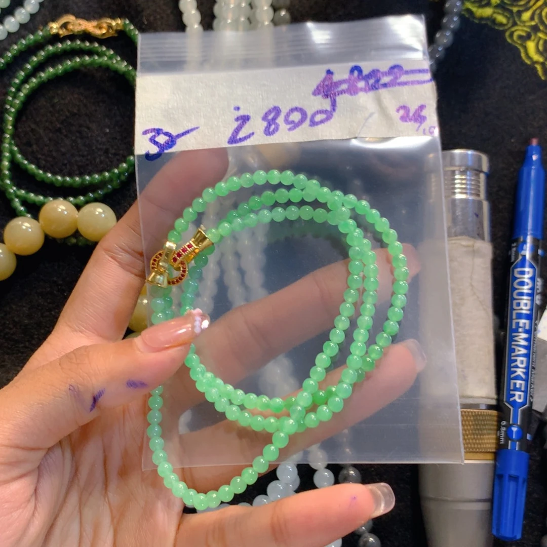 定制翡翠未镶嵌天然缅甸翡翠多样性