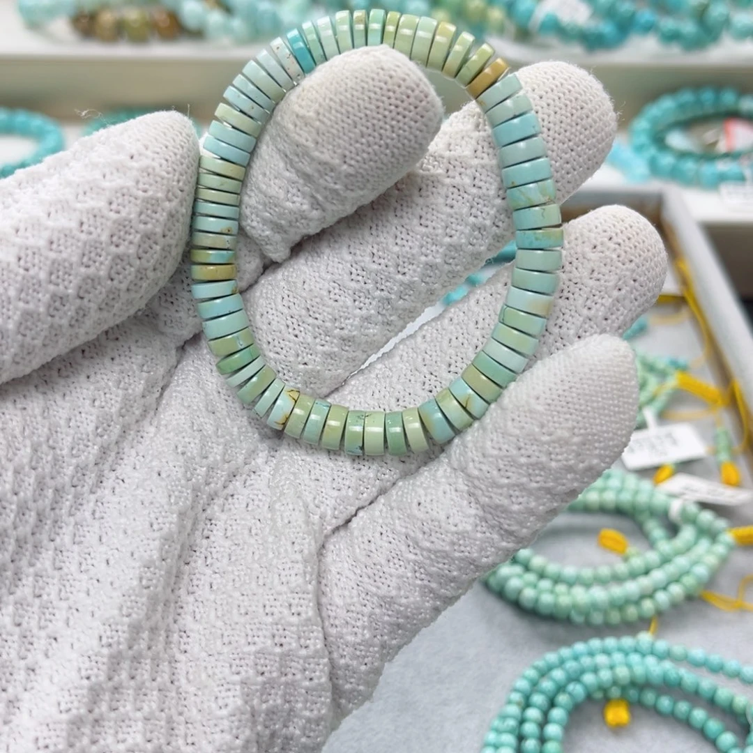 绿松石绿松石未镶嵌