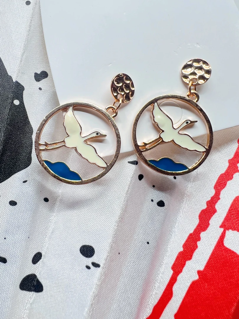 钛钢耳饰 法式高级感小众设计耳钉新款E9004