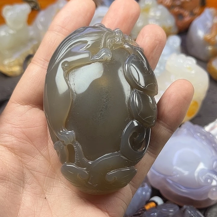 玛瑙/玉髓摆件未镶嵌拥**福