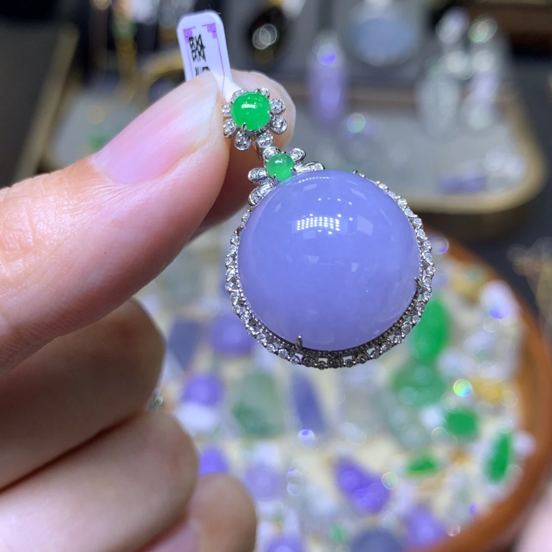 翡翠18K金镶嵌颈饰翡翠吊坠项链