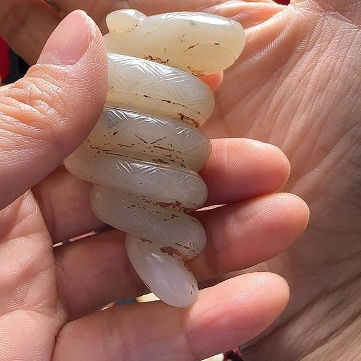 和田玉颈饰未镶嵌