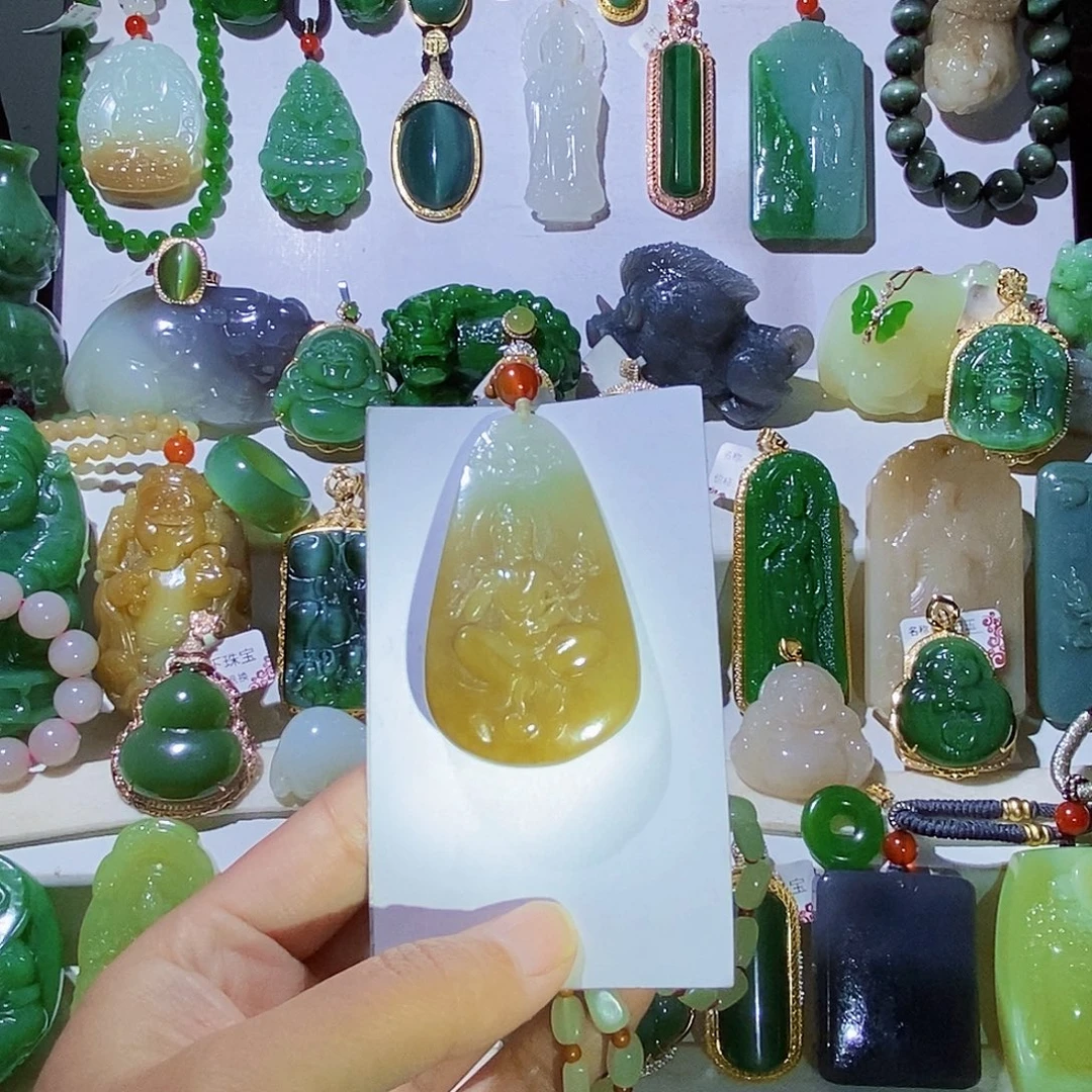 和田玉未镶嵌颈饰