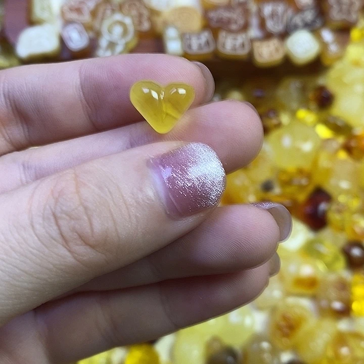 橄榄核吊坠小屁桃