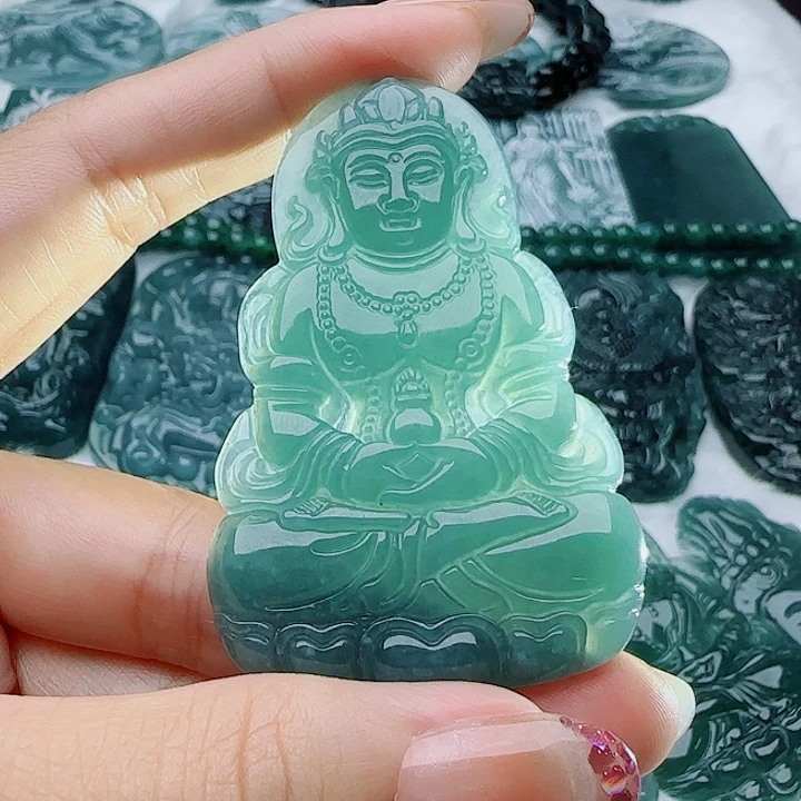 翡翠未镶嵌颈饰多样性发货天然的A货翡翠