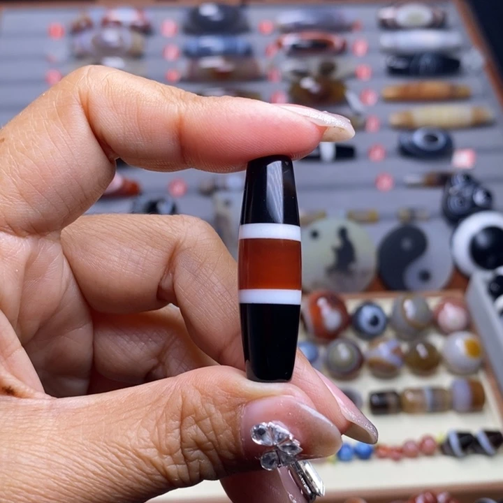 遇***荷玛瑙/玉髓未镶嵌颈饰