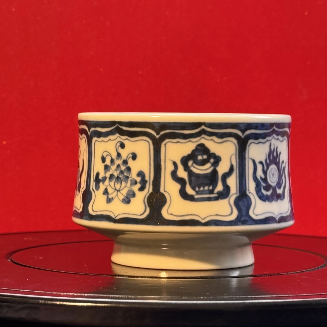 景德镇纯手工手绘青花八宝尊杯