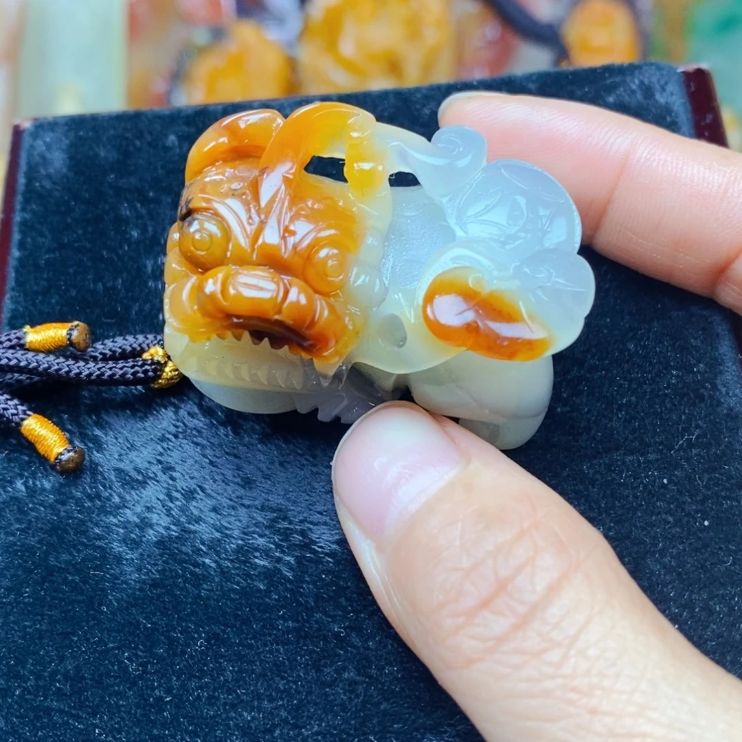 石英质玉（黄龙玉）未镶嵌吊坠(不含链)