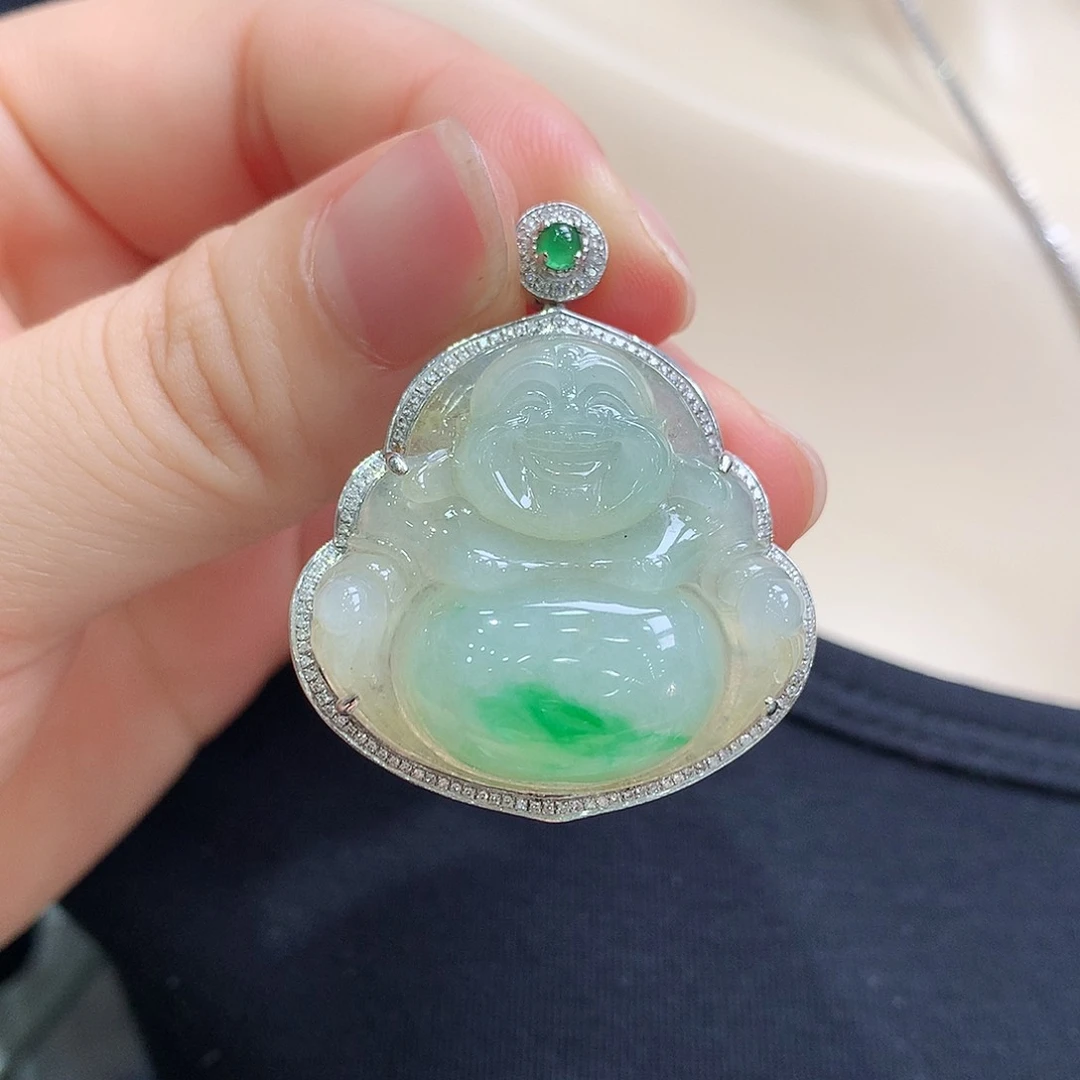 翡翠18K金镶嵌颈饰佛公