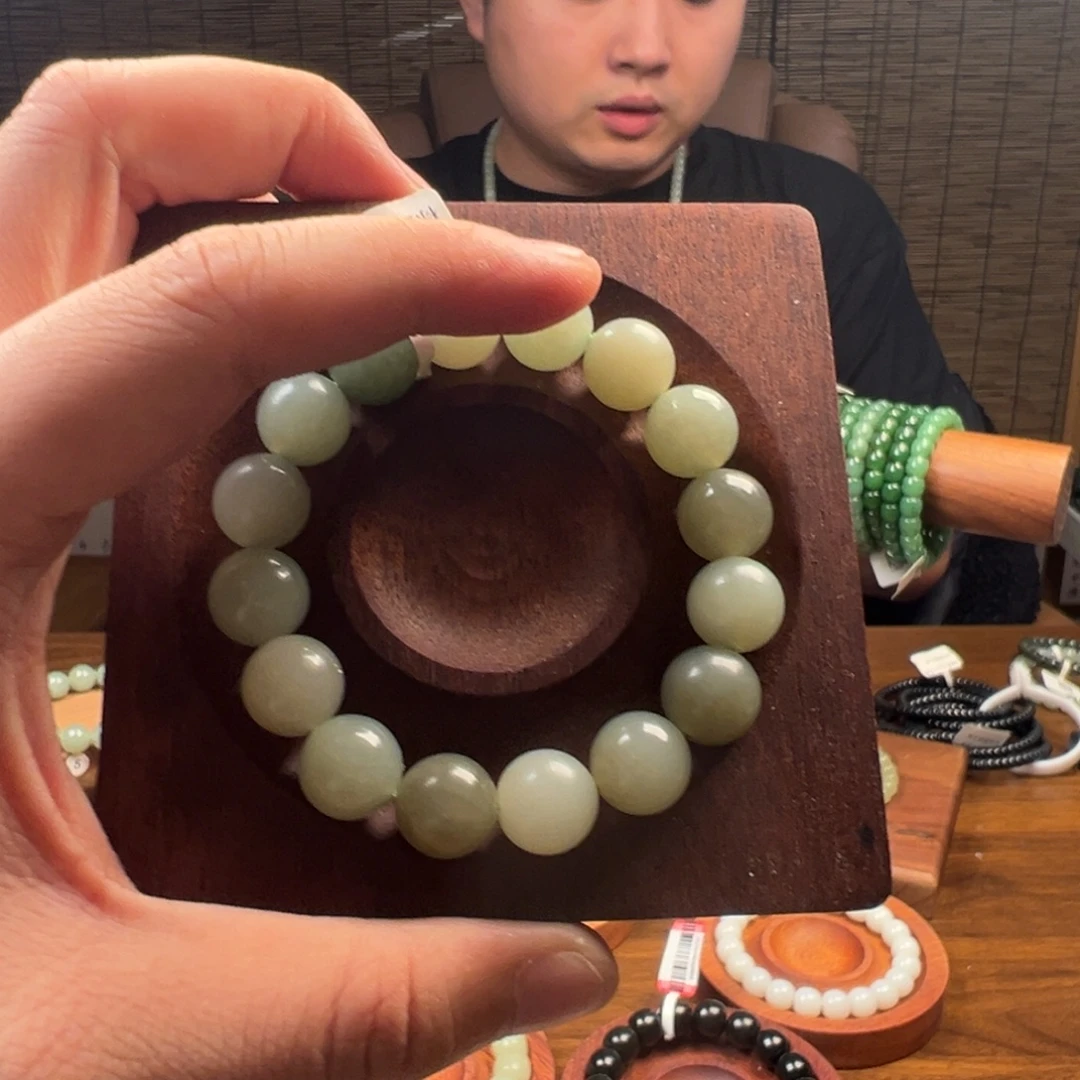 和田玉未镶嵌手链