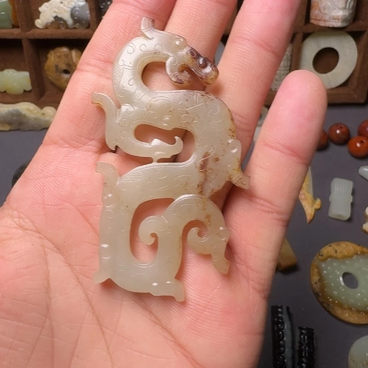 大***@和田玉（糖玉）未镶嵌颈饰