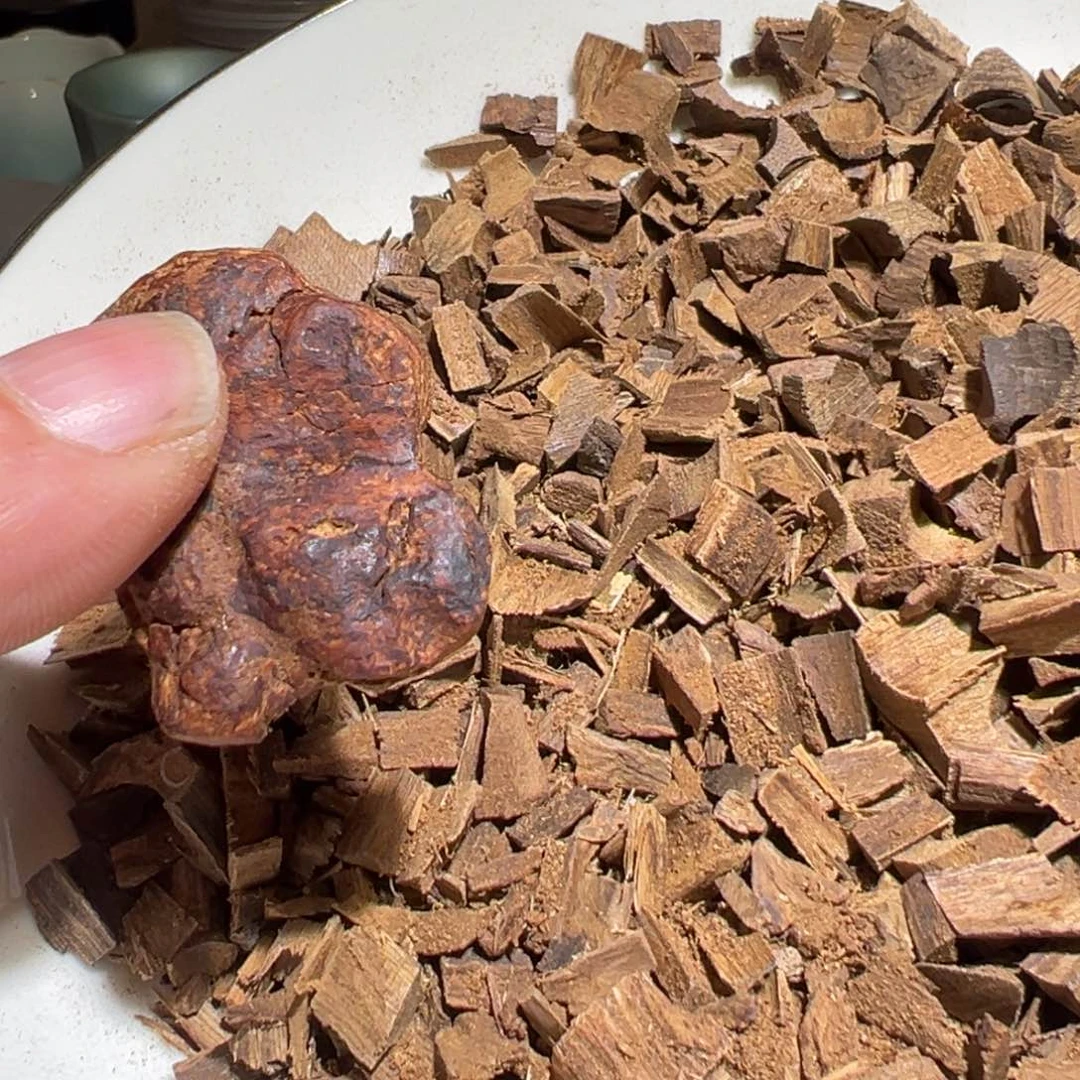 沉香沉香碎屑斯里兰卡士沉2.1克加