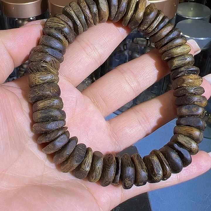 沉香手串沉水老料虫漏单圈绿棋24