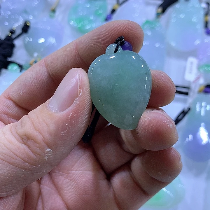 翡翠未镶嵌颈饰天然翡翠A货吊坠